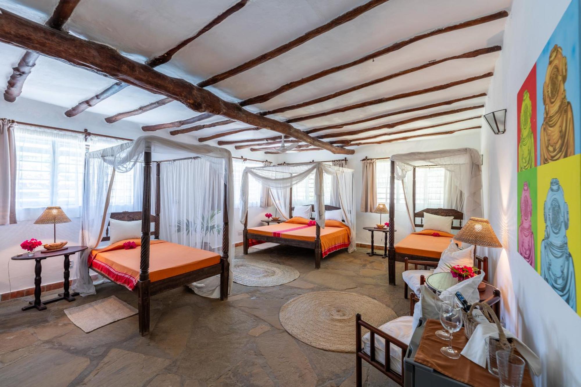 Diani Marine Divers Village Playa de Diani Exterior foto
